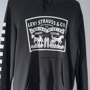 Levi’s Hoodie.